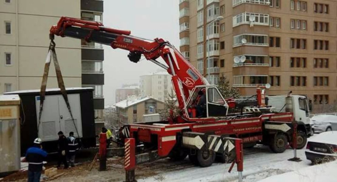 75 Tonluk hiyap vinçle trafo köşkü yerleştirme