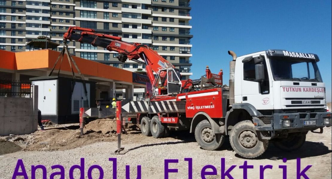 Anadolu elektirikte 80 Tonluk hiyap vinçle trafo köşkü yerleştirme