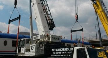 250 Tonluk ve 130 tonluk mobil vinçlerle tren vagonlarlı indirme ve yükleme.html